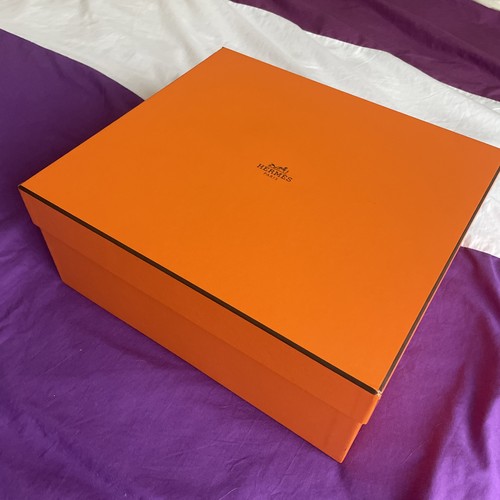 Hermes large empty box - box, plus