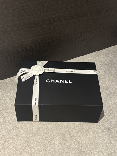 Authentic chanel large empty - authentic,