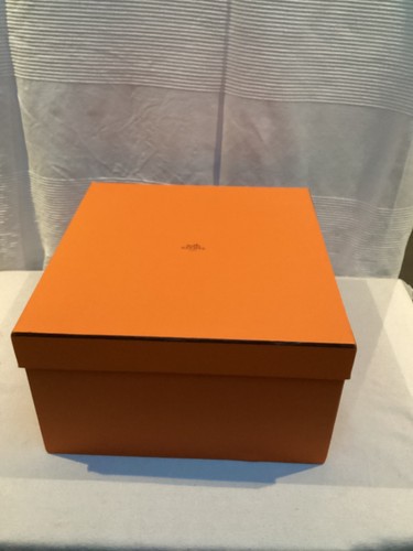 Hermes empty box - empty,