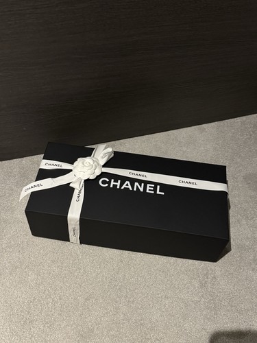 Authentic chanel empty gift - chanel,
